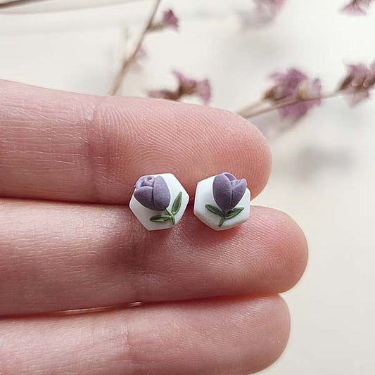 Handmade tiny tulip flower stud earrings polymer clay - Rankų darbo auskarai smeigtukai su tulpe