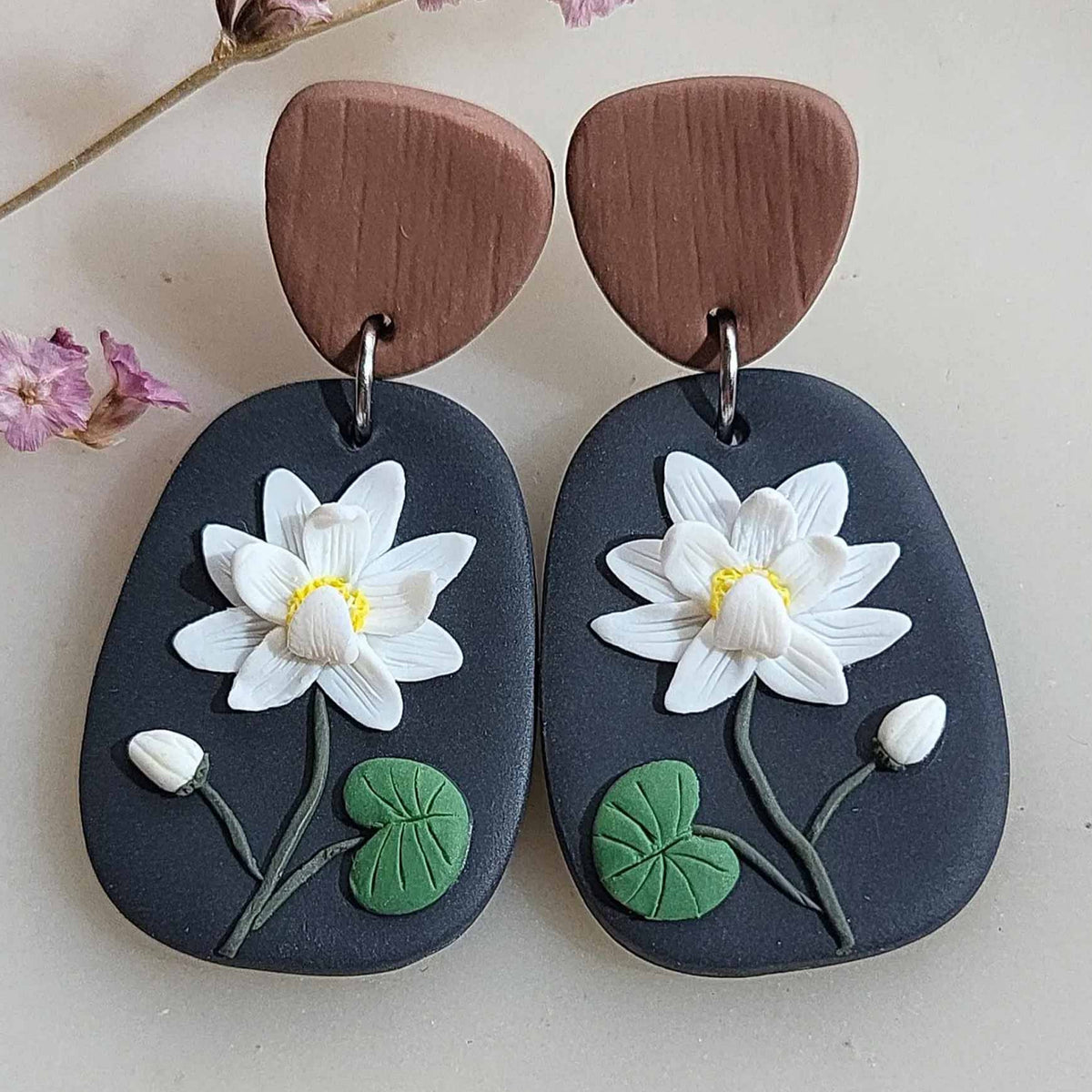 White Lotus flower earrings handmade - Rankų darbo auskarai su baltu lotosu