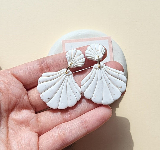 Dangle white shell earrings 