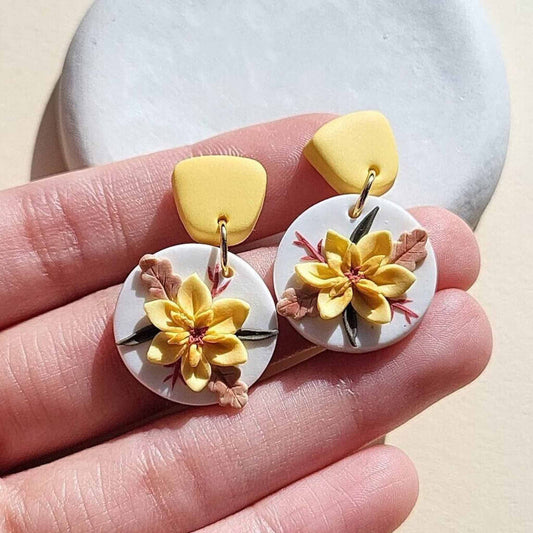 Yellow flower polymer clay errings - Rankų darbo auskarai „Geltona gėlė“ iš polimerinio molio.
