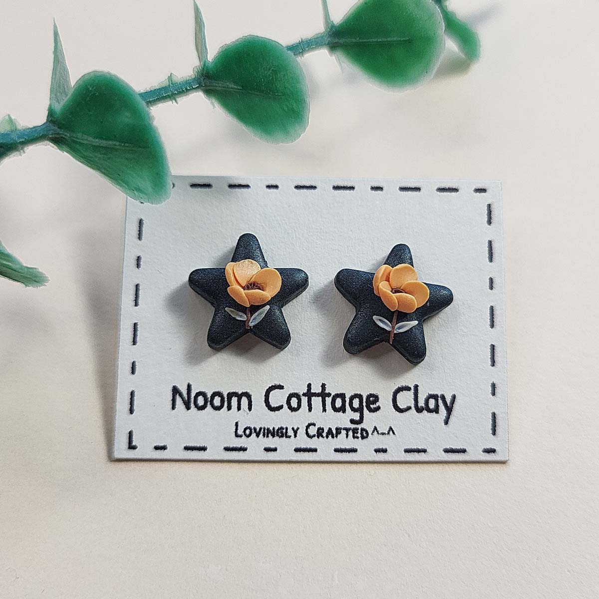 Cute handmade yellow flower stud earrings - Rankų darbo auskarai su geltona gėle