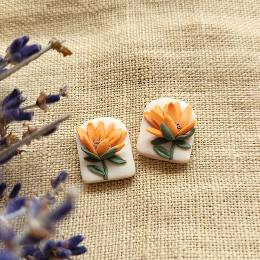 Cute yellow flower stud polymer clay earrings - Rankų darbo auskarai-smeigtukai „Geltona gėlė“